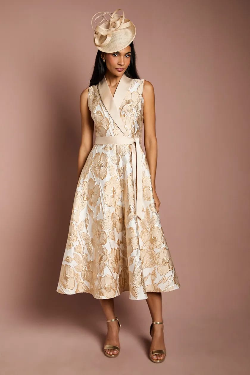 Elegant spring formal attire 3